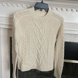 Abercrombie women’s sweater